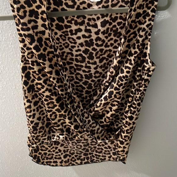 Cheetah print blouse, silk finish - Picture 4 of 4
